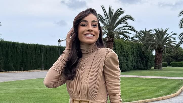 El look "de alfombra roja" de Ana López en la boda de su hermano