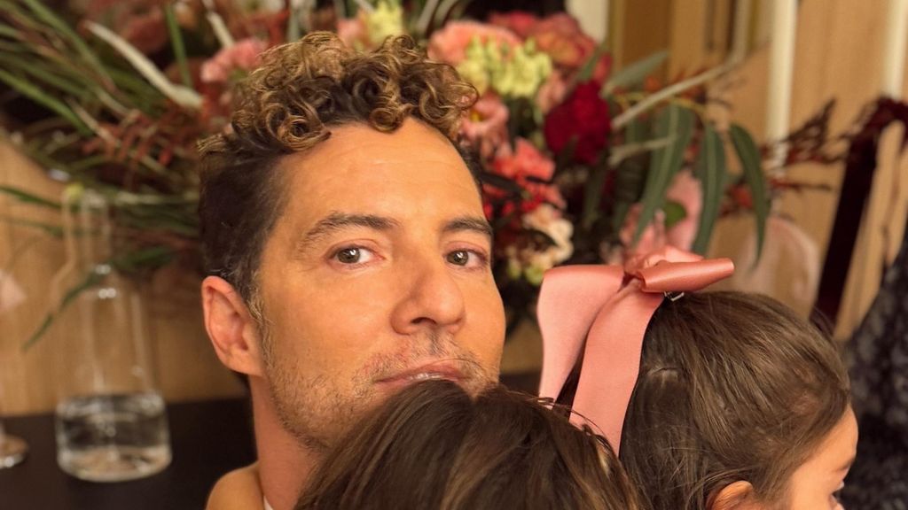 David Bisbal junto a sus hijos