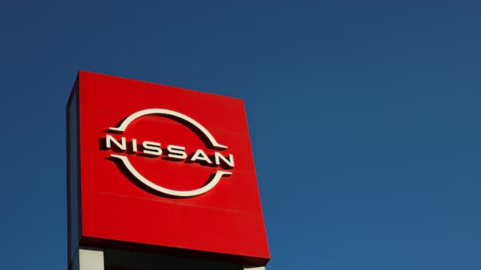 Enseña de una planta de Nissan.