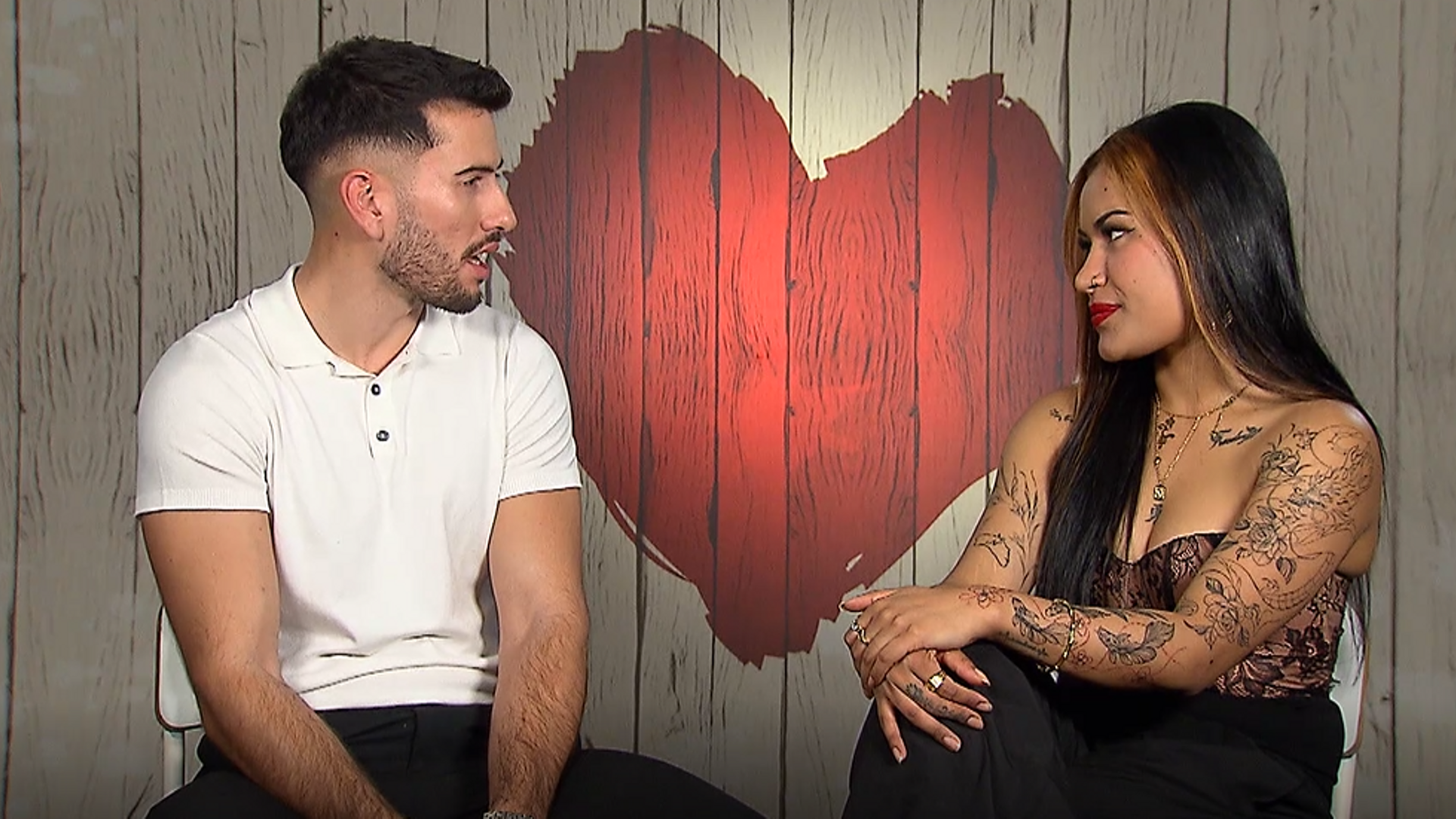 Natán y Sultanan en el momento de la decisión final en 'First Dates'