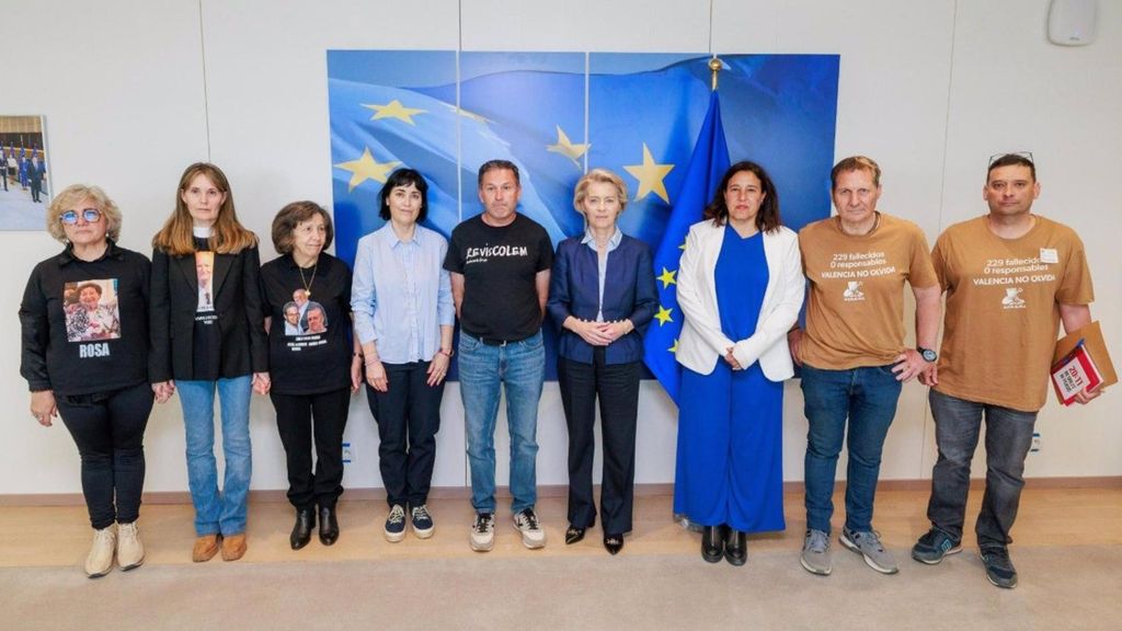 Von der Leyen, tras reunirse con víctimas de la DANA: "Esta tragedia debe guiar nuestros preparativos de futuro"