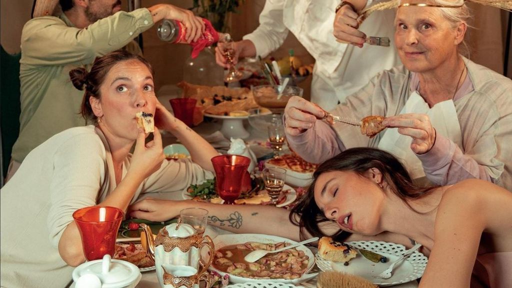 Las Dominguín: "Las migas con azúcar mojaditas en leche con cacao son nuestra infancia"