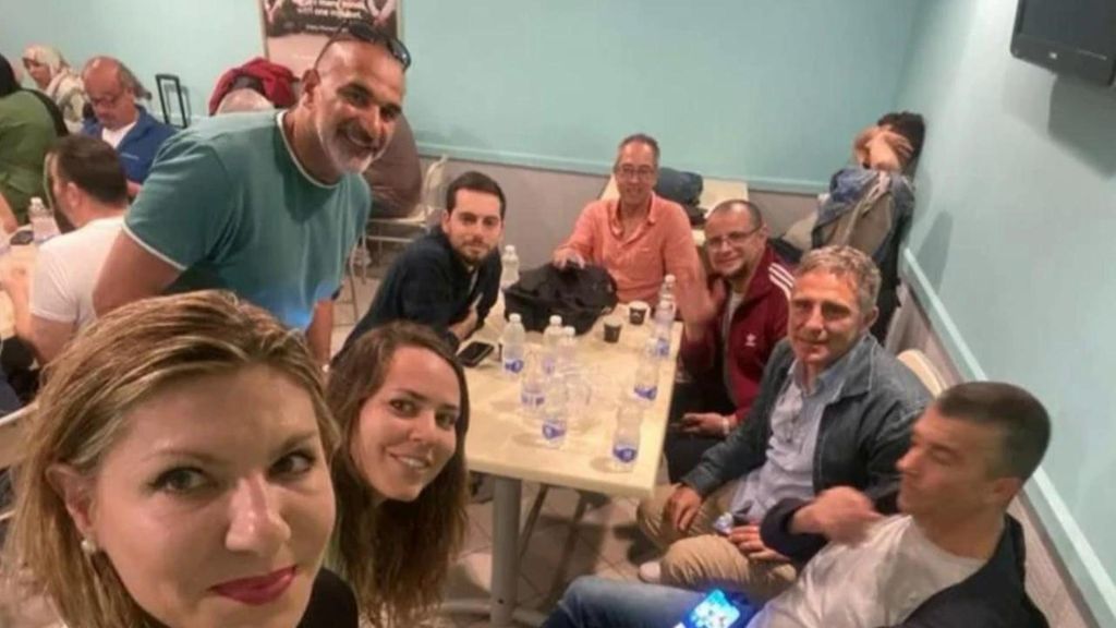 Los empresarios españoles atrapados en un hotel de Trípoli, ya se encuentran en la embajada española