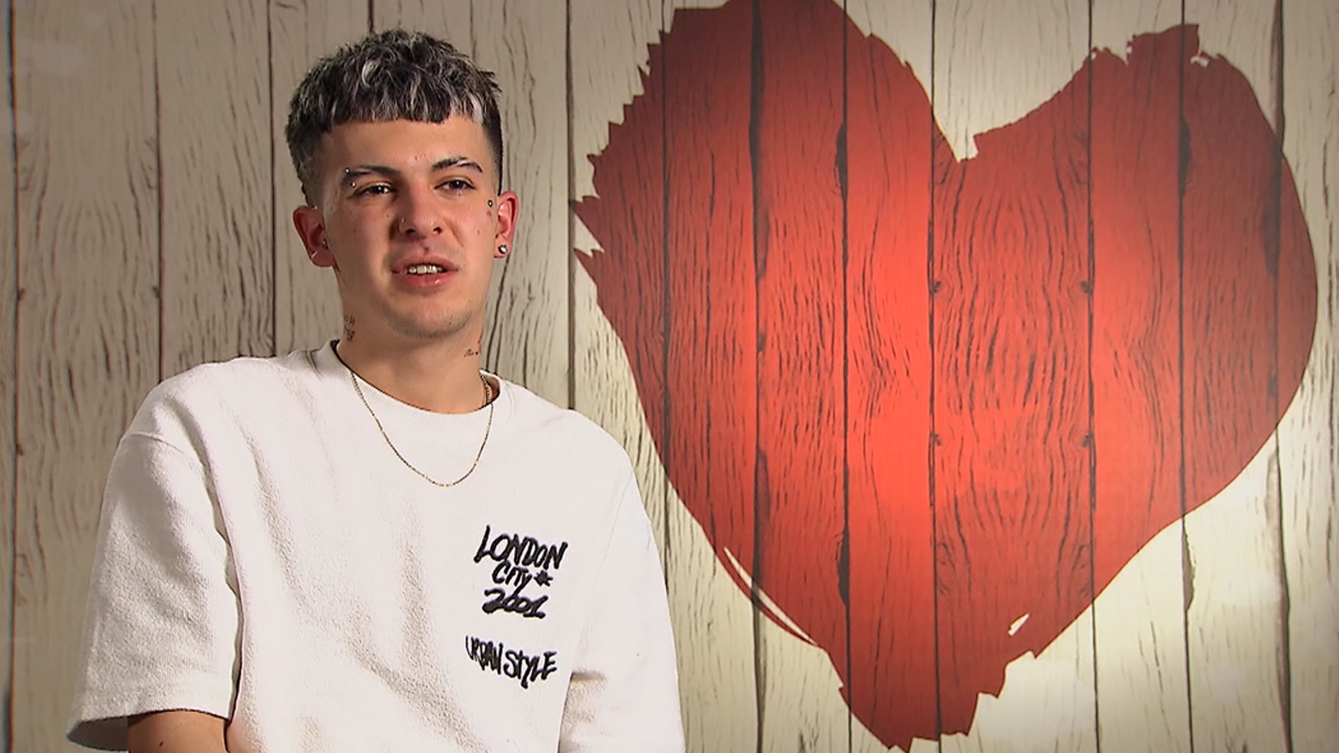 Prieto siente que entre él y María hay conexión en 'First Dates'