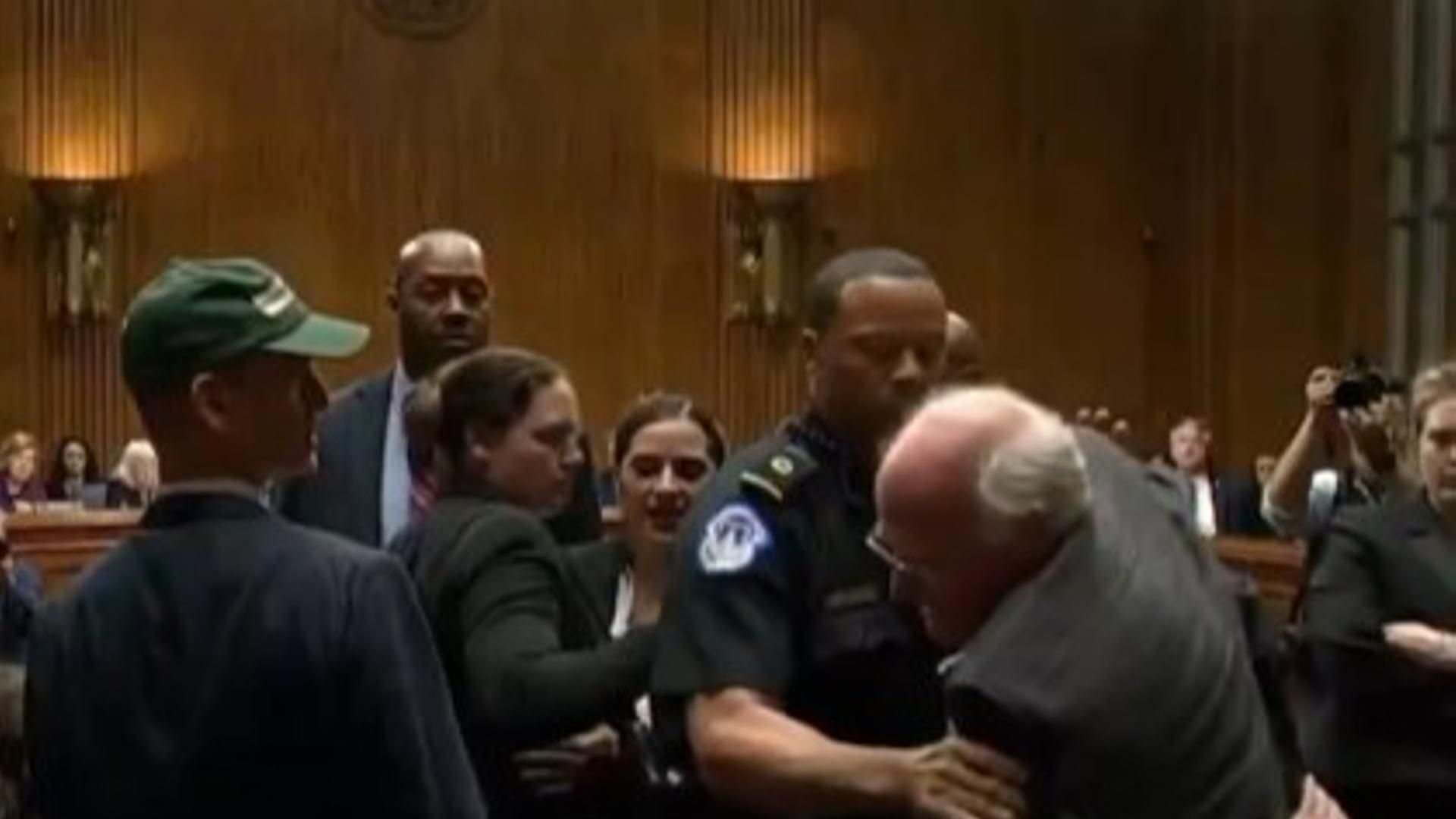 Ben Cohen durante la detención