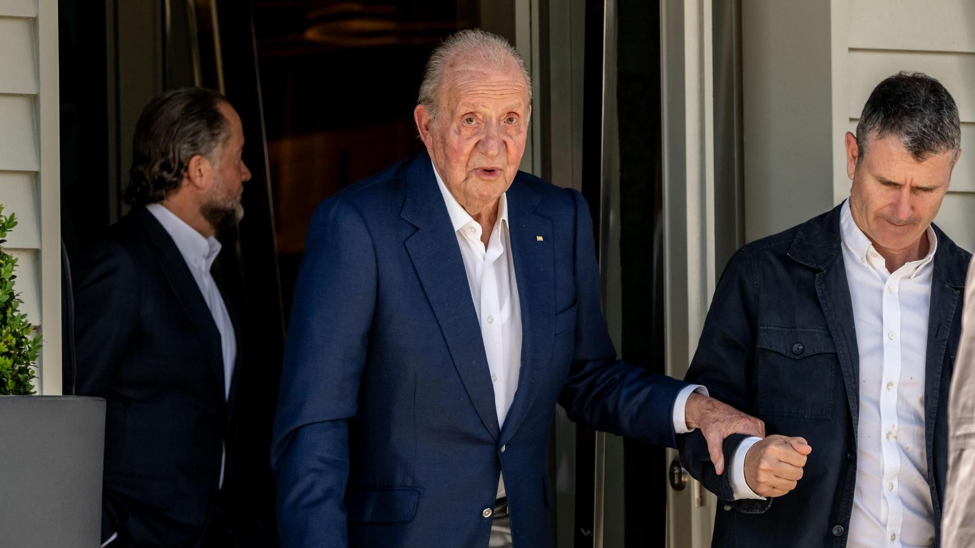 El rey Juan Carlos visita Galicia