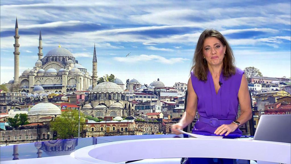 Con Ángeles Blanco Informativos Telecinco 2025 Mediodía 15/05/2025