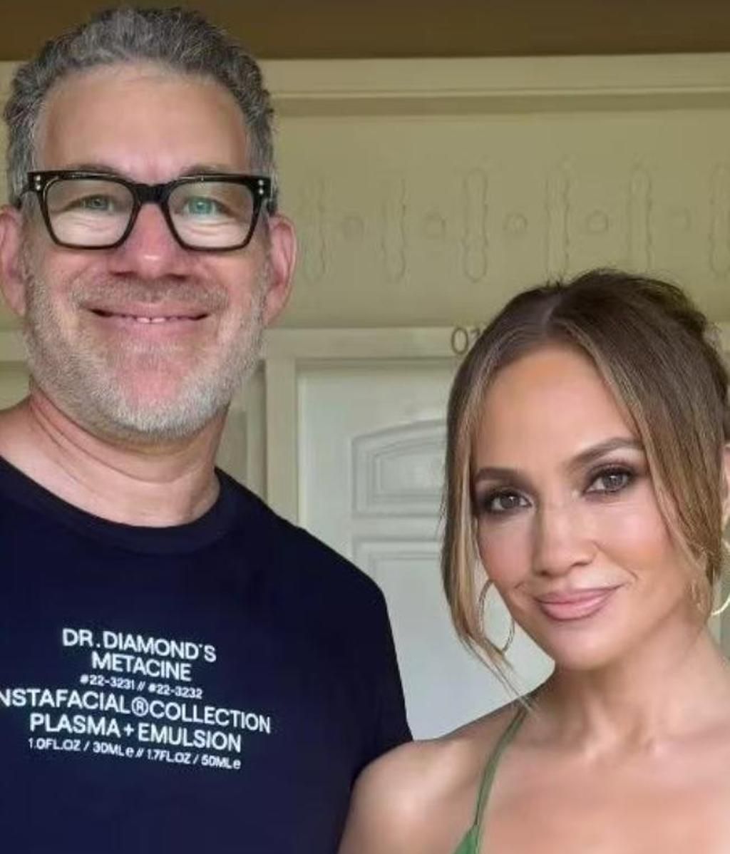 Jennifer Lopez y Jason Diamond, cirujano plástico facial