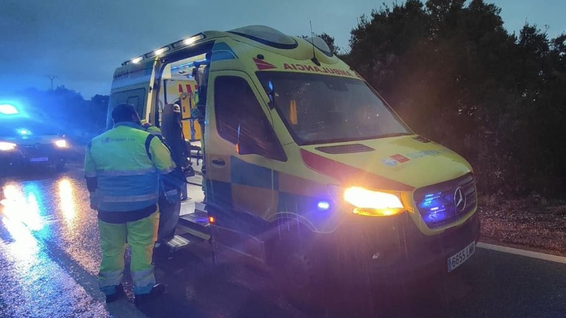 Muere el conductor de un turismo al salirse de la vía en Los Santos de la Humosa, Madrid