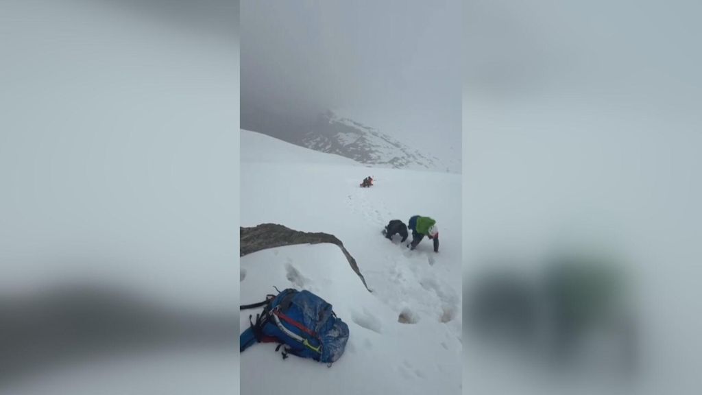 Rescatan a cuatro ciudadanos franceses bloqueados por una fuerte tormenta de granizo en Ordesa, en el Pirineo aragonés