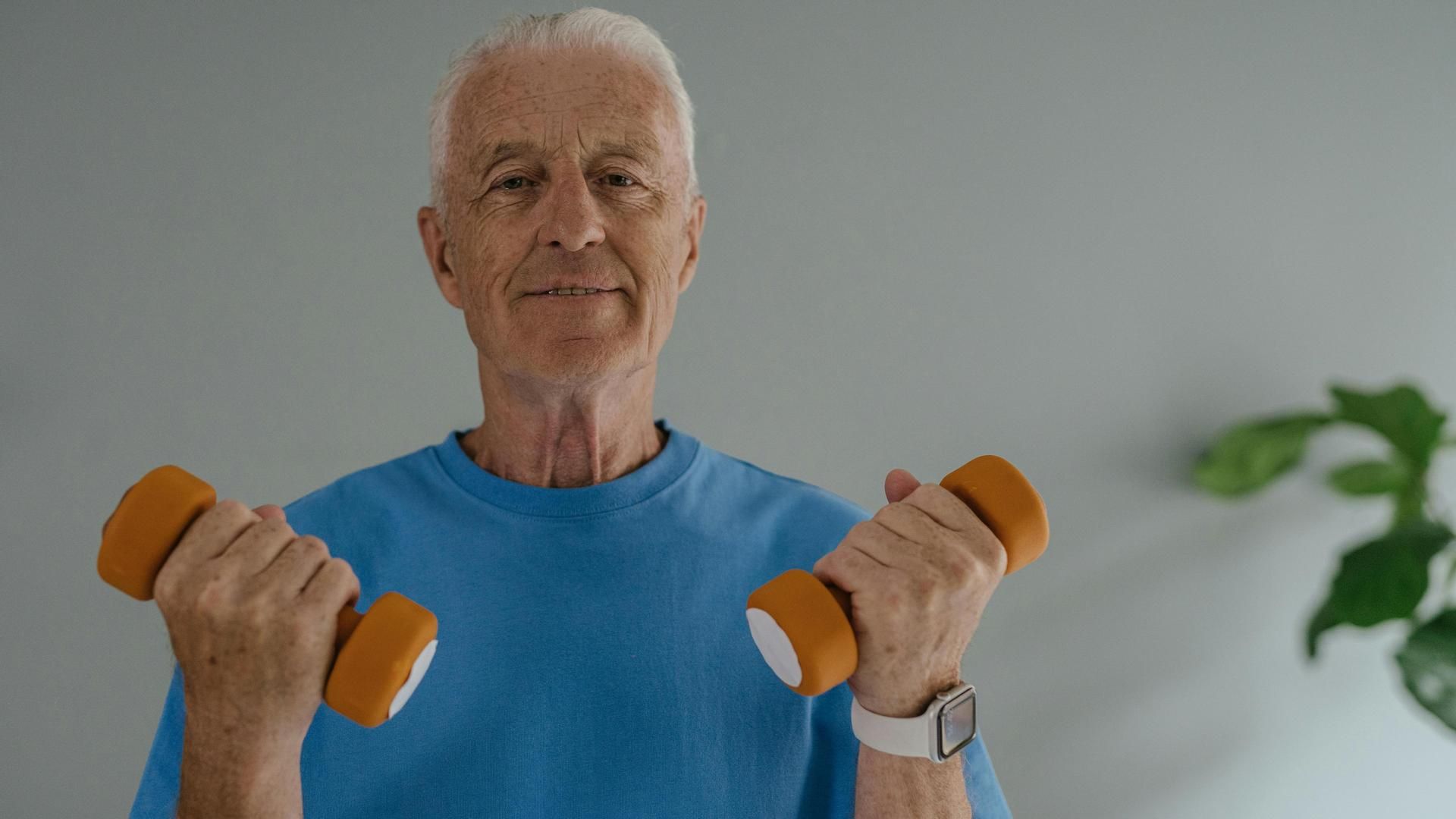 Un sencillo test permite detectar de forma temprana el declive muscular en personas mayores