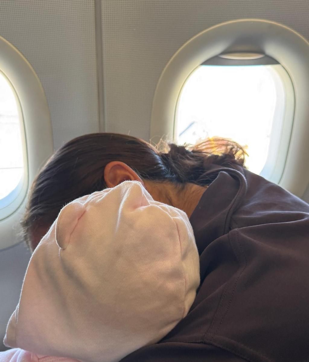 Anabel Pantoja con su hija