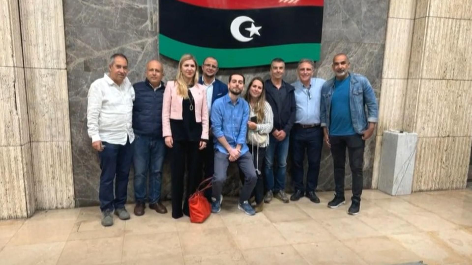 Los empresarios atrapados en Libia aterrizan en Roma en su viaje de vuelta a España