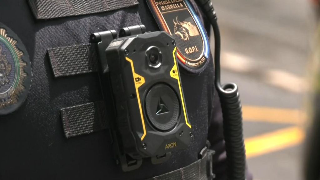 Operaciones policiales dirigidas y monitorizadas a distancia: el uso de las ‘bodycam’ en Marbella para combatir el crimen