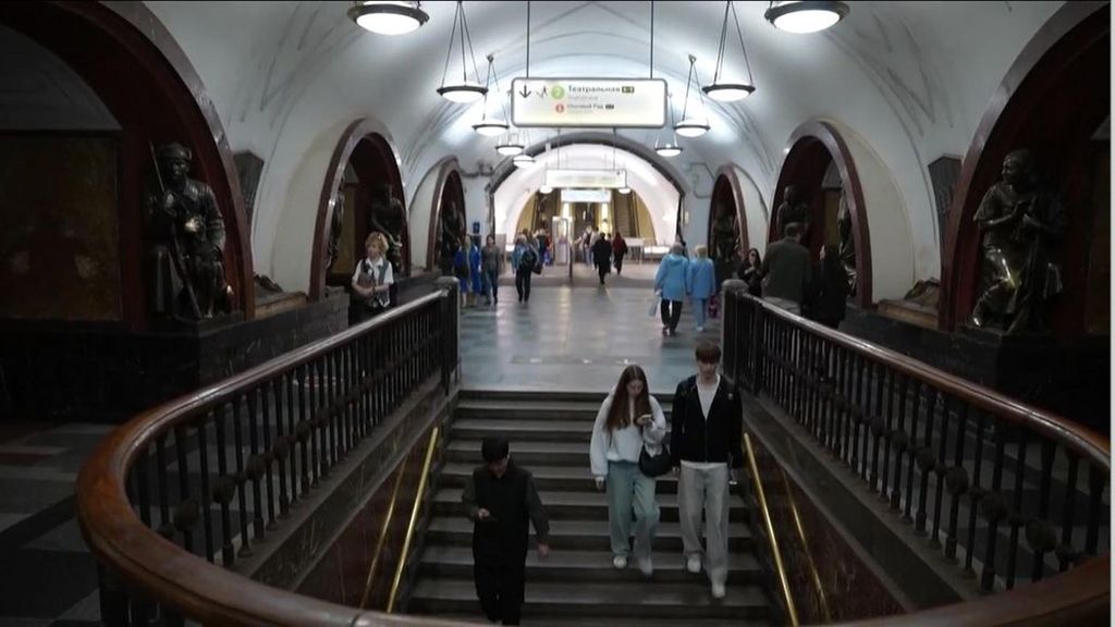 El metro de Moscú, considerado el más bonito del mundo, cumple 90 años
