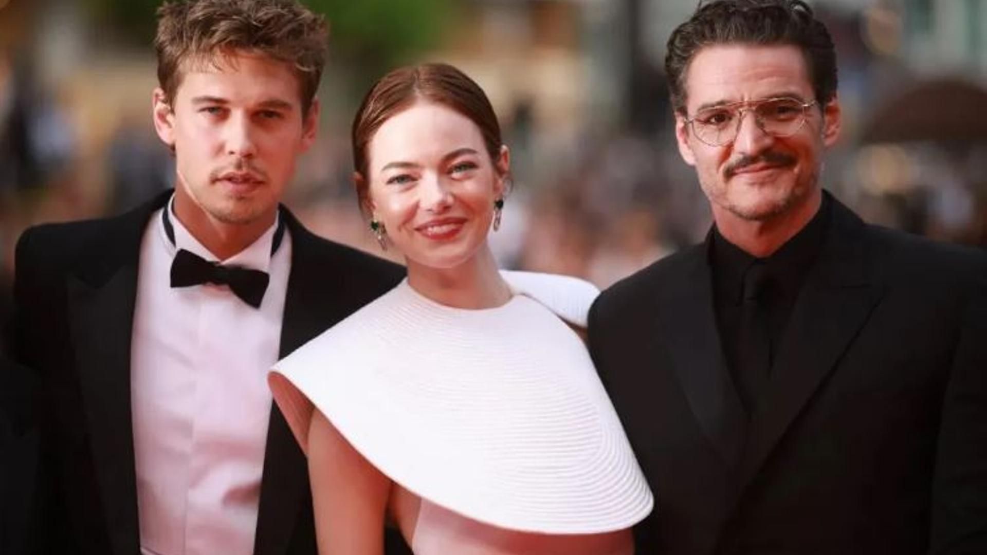Emma Stone sufre el 'ataque' de una avispa en la alfombra roja de Cannes