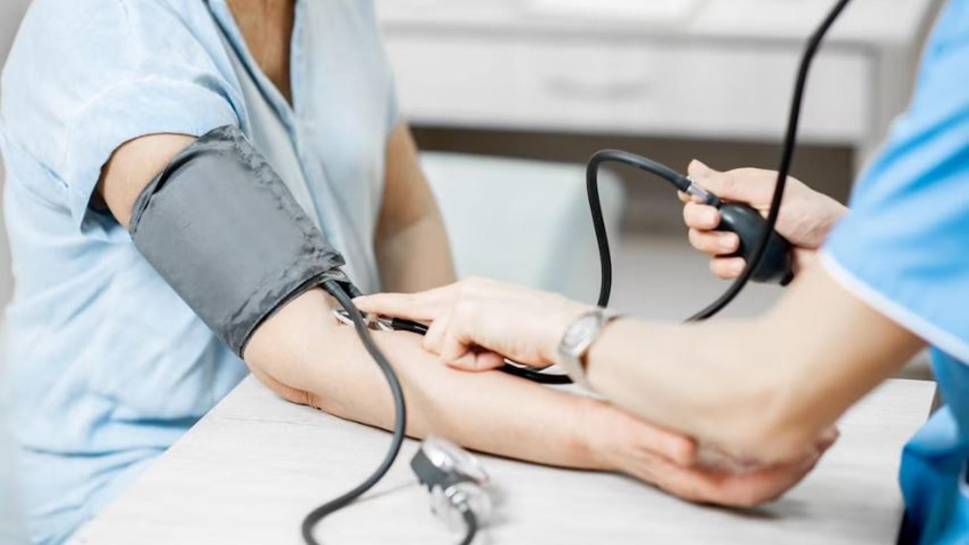 La hipertensión puede provocar ictus u otros tipos de daño cerebral sin síntomas previos