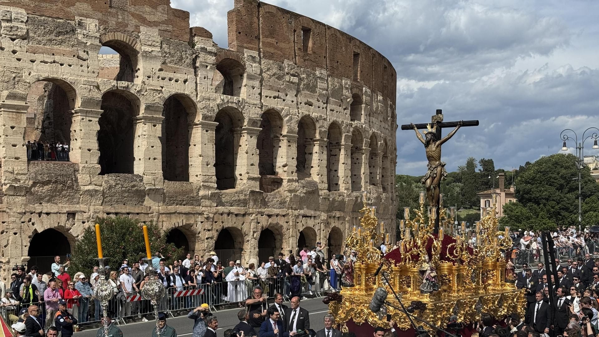Muere en un accidente de tráfico un joven de Los Palacios que viajaba al Jubileo de las Cofradías en Roma