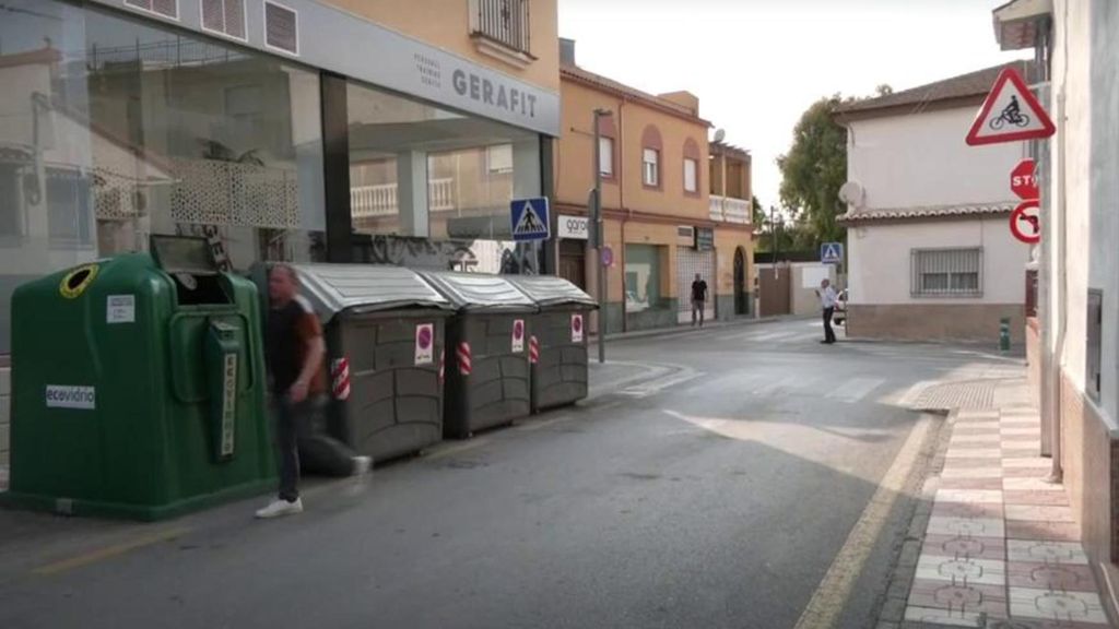 Un hombre apuñala a su mujer y a su hijo y se suicida en Cúllar Vega, Granada