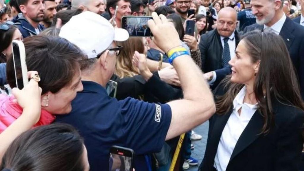 Los reyes de España llegan a Roma para asistir a la misa de entronización de León XIV