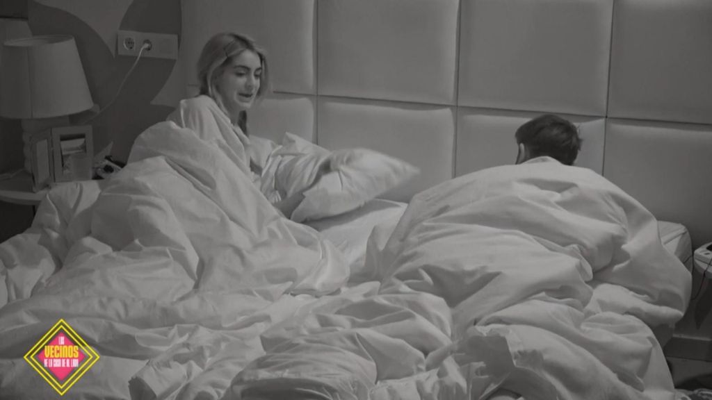 Susto a a Sthefany en plena noche Los vecinos de la casa de al lado Temporada 2 Top Vídeos 1556