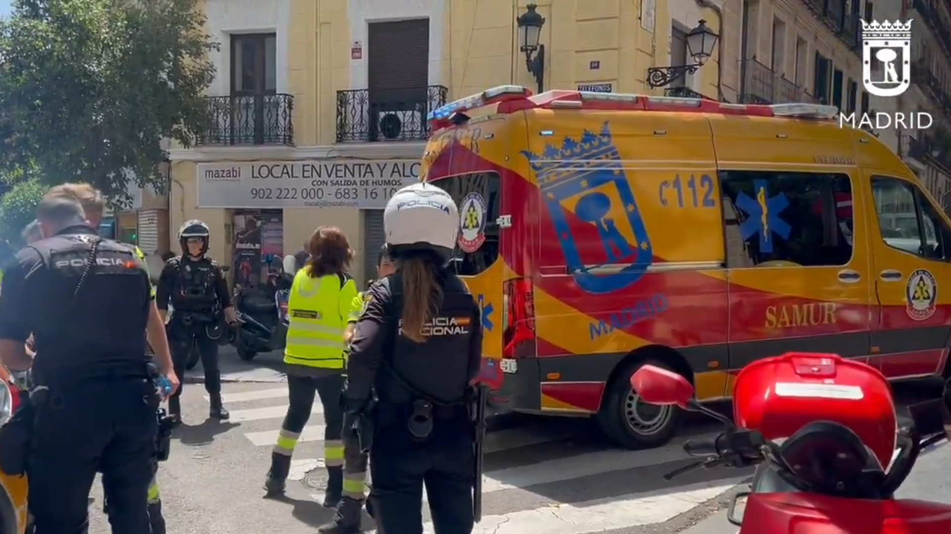 Un joven herido muy grave tras recibir una puñalada en el cuello en el centro de Madrid