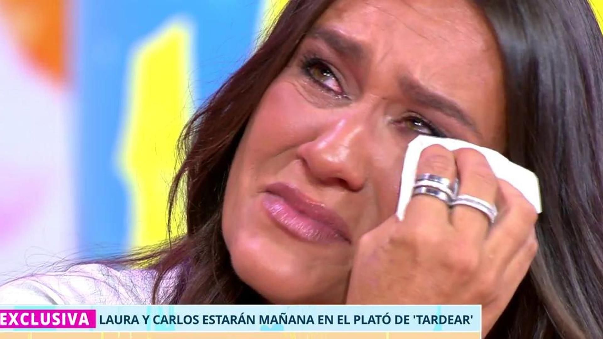 Laura Cuevas, entre lágrimas, reconoce que tiene un "enganche emocional" con su marido Carlos: "Necesito contacto con él"