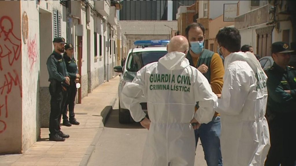 Juzgan a un hombre acusado de matar a su mujer en presencia de sus hijos en Taracón