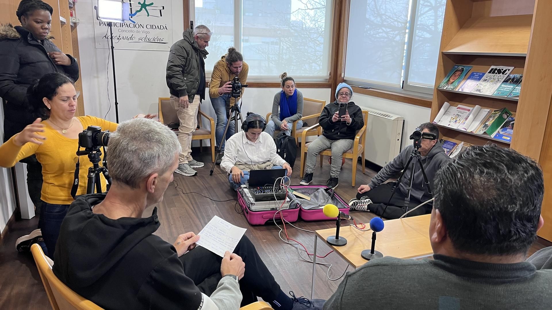 Momento de la grabación del podcast de Agareso "Somos acubillo"