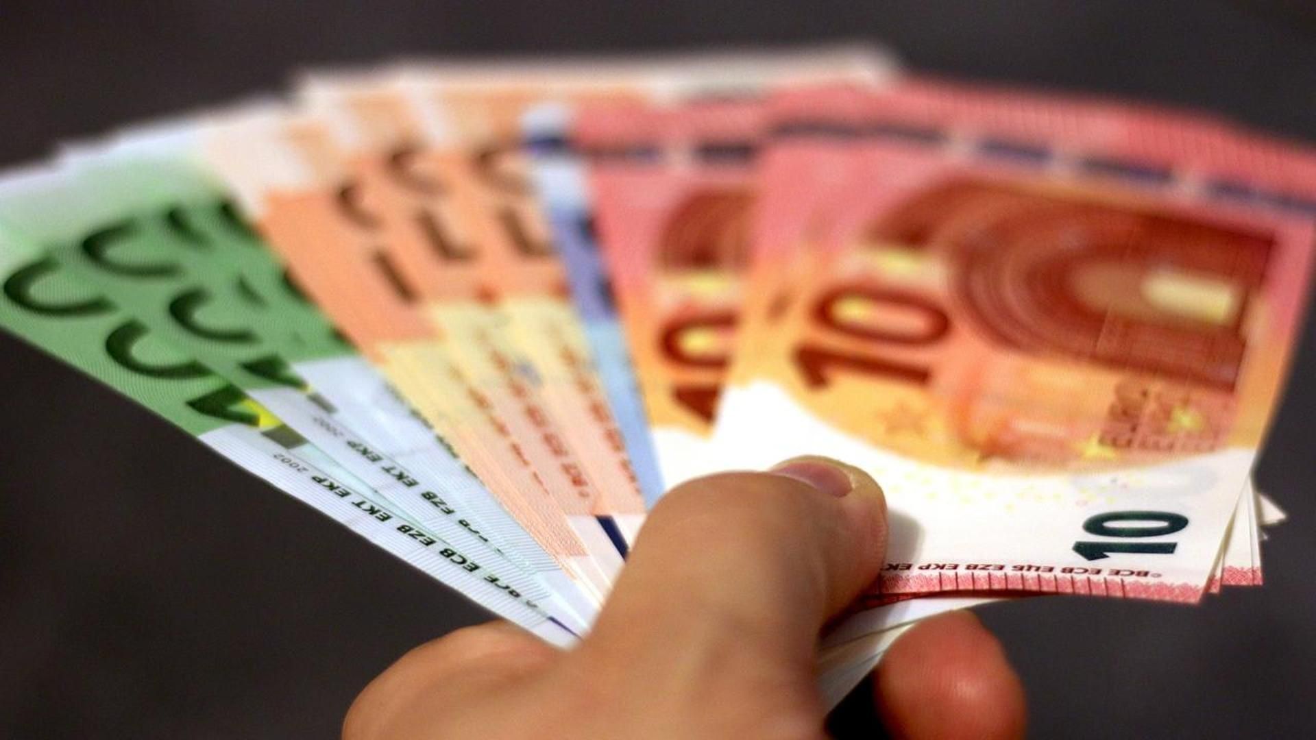 money 1005465 1280 money 1005465 1280