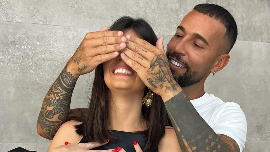 Omar Sánchez y la misteriosa mujer