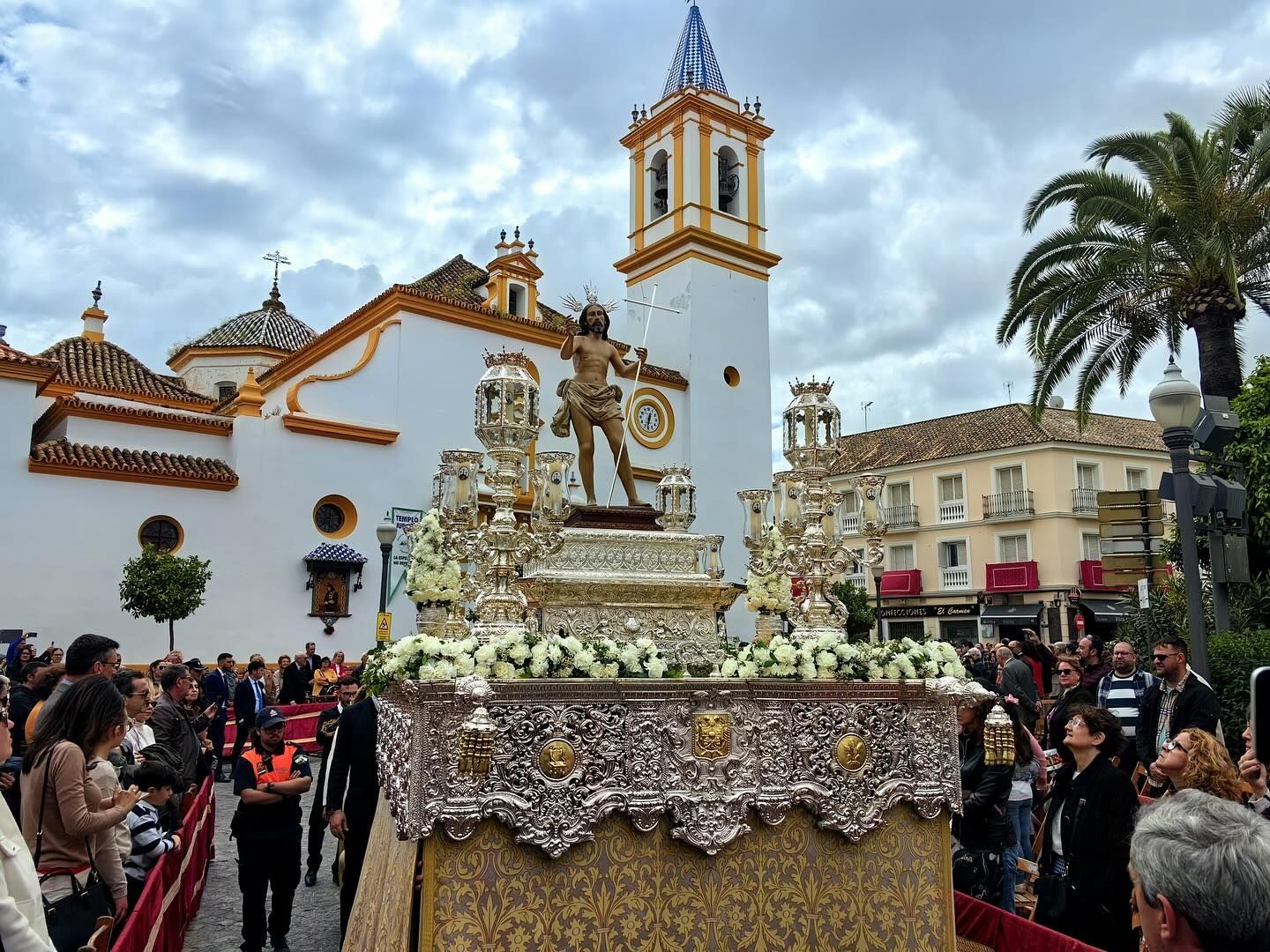 Salida procesional de Jesús Resucitado