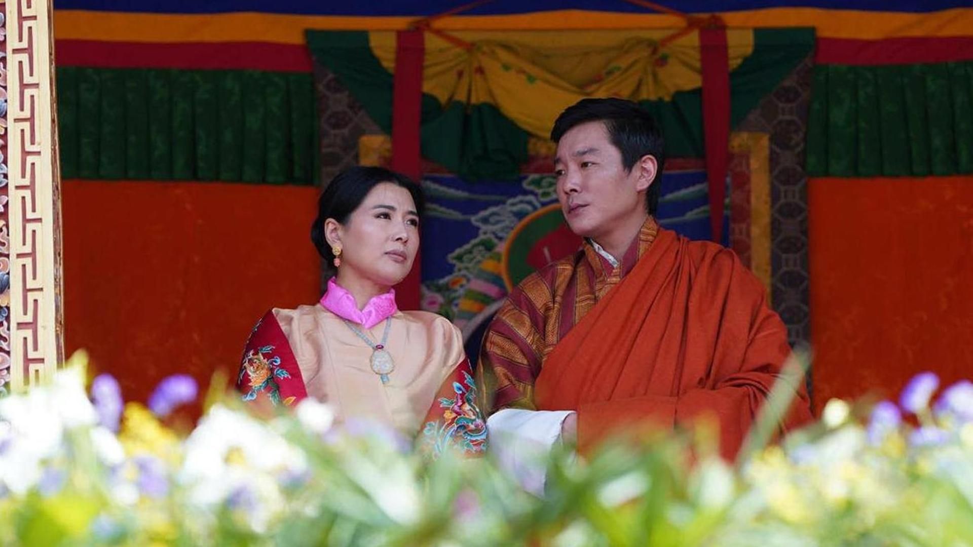 el rey Dragón de Bután y Jetsun Pema el rey Dragón de Bután y Jetsun Pema