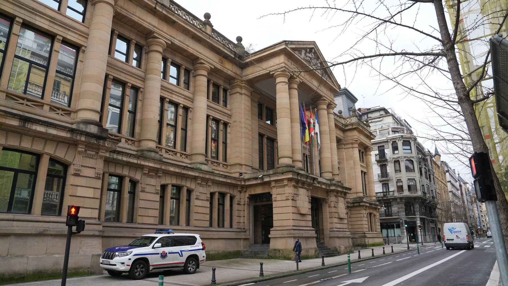 Exterior Audiencia de Gipuzkoa