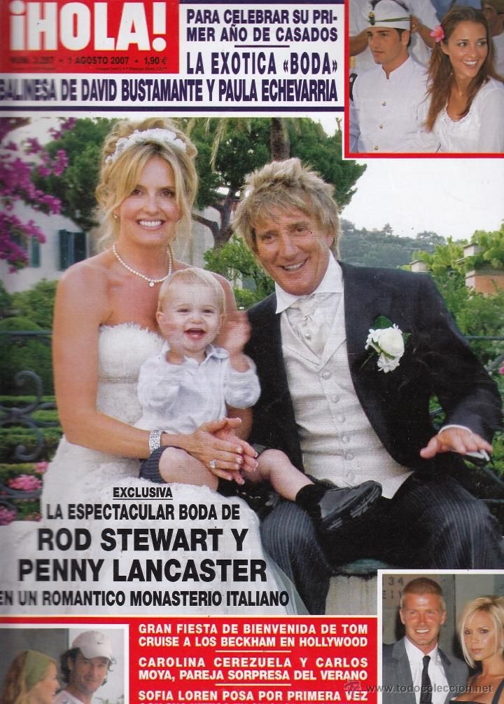 Paula Echevarría y David Bustamante durante su boda balinesa en la portada de 'Hola'