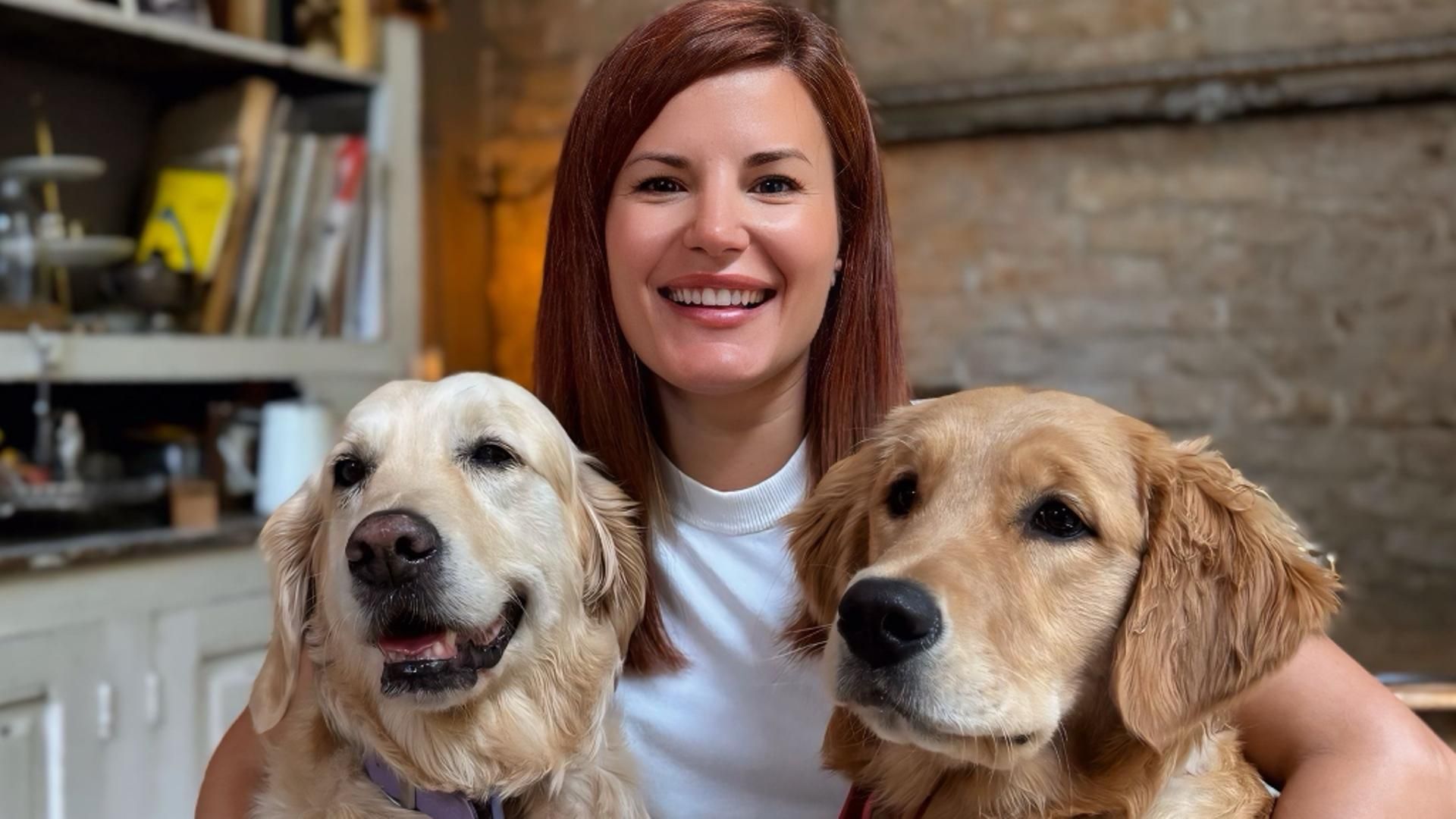 Alba Ciordia ha creado la primera marca de cosmética natural para perros de España gracias a la enfermedad de su perra Claire Alba Ciordia ha creado la primera marca de cosmética natural para perros de España gracias a la enfermedad de su perra Claire