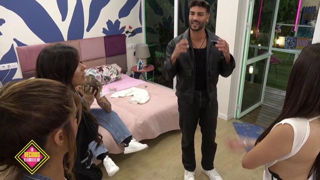 Tensión en los vecinos: Gerard provoca el enfado de Érika y Sthefany al insistir en que Nerea se quede Los vecinos de la casa de al lado Temporada 2 Top Vídeos 1582