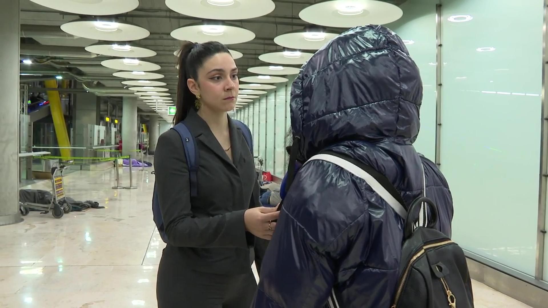 El cierre nocturno de Barajas complicará la vida de Francisco, María o Rosana, tres sin techo de la T4