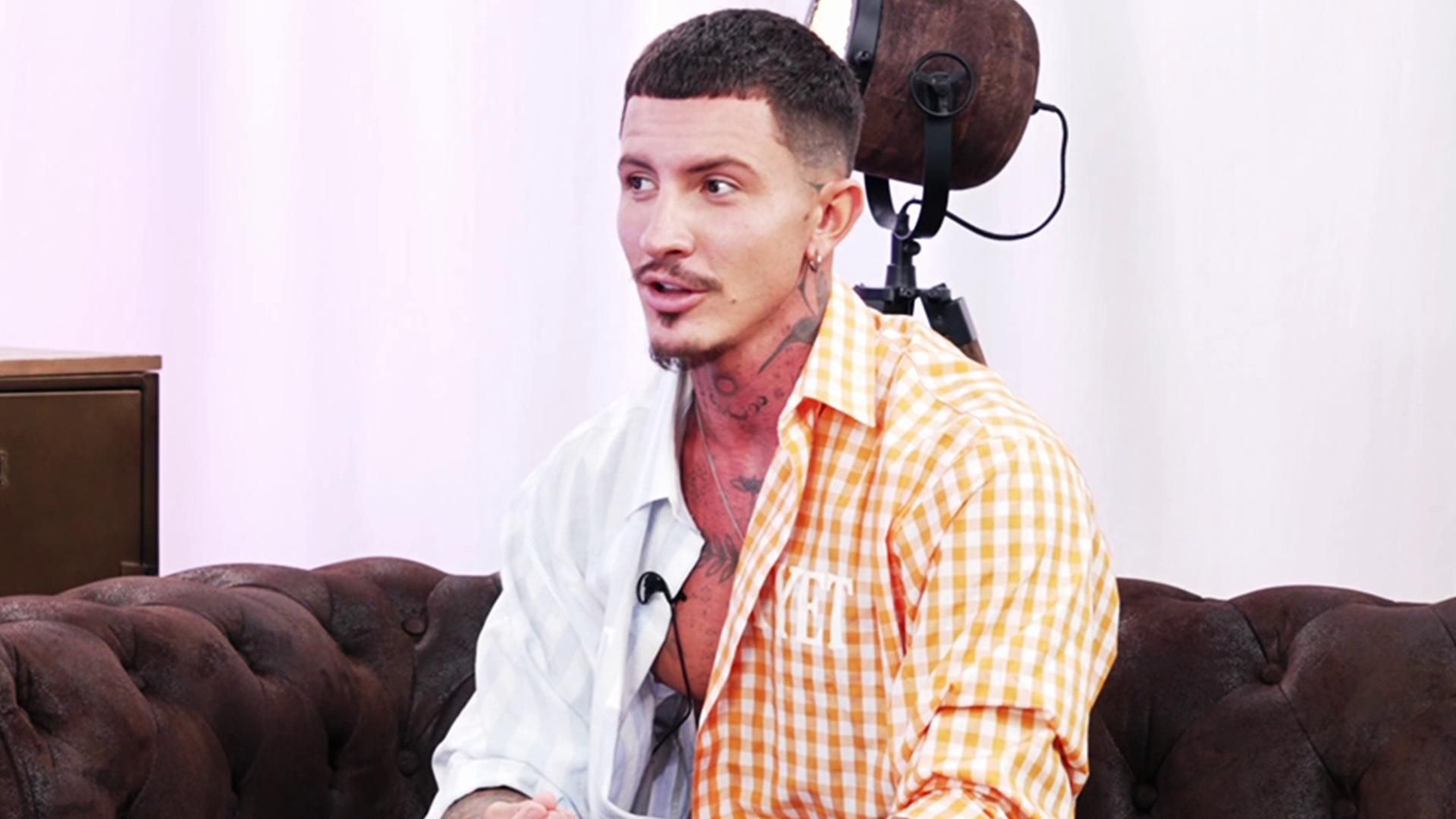 Jonan Wiergo habla claro sobre la reacción de Adara Molinero a sus mensajes con Álex Ghita En las mejores familias Temporada 2 Top Vídeos 103