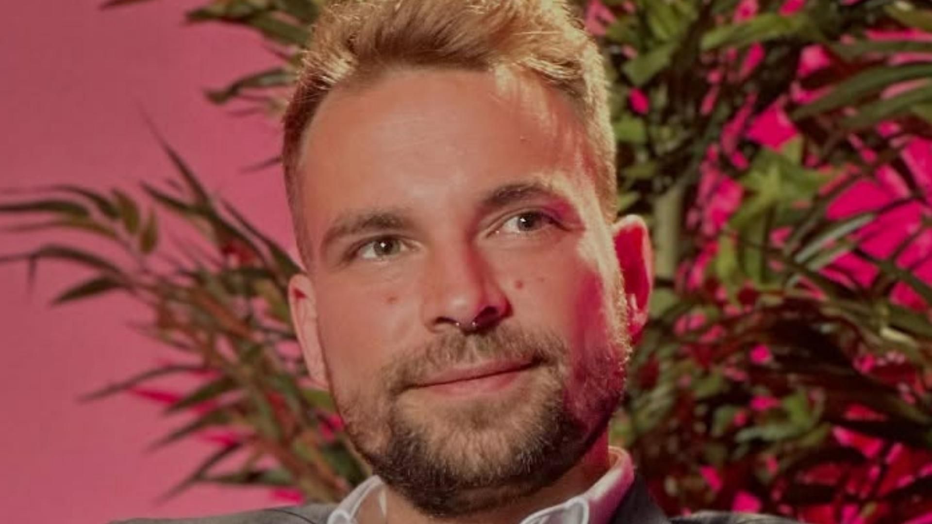 La declaración de amor definitiva de José María Almoguera a María Sánchez