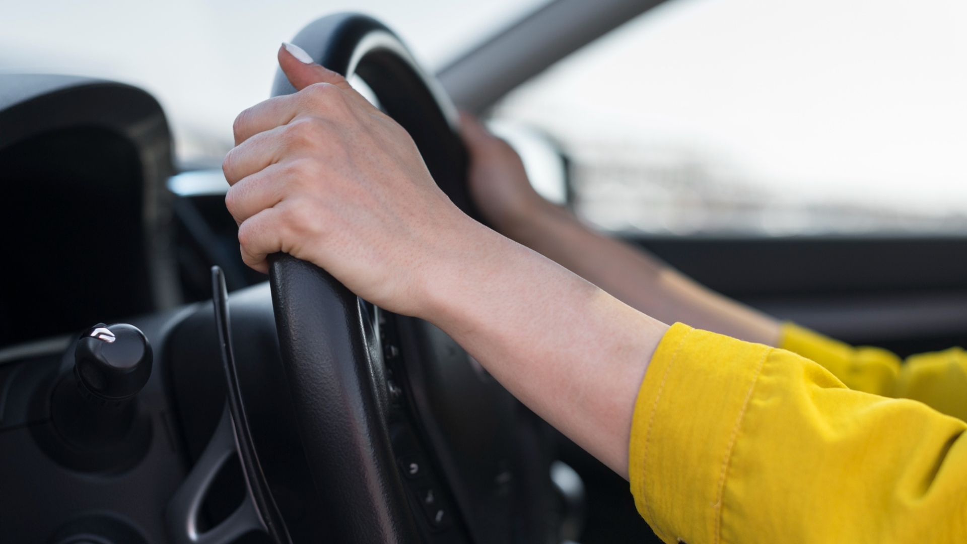 La espera en un coche, mejor con el motor apagado La espera en un coche, mejor con el motor apagado