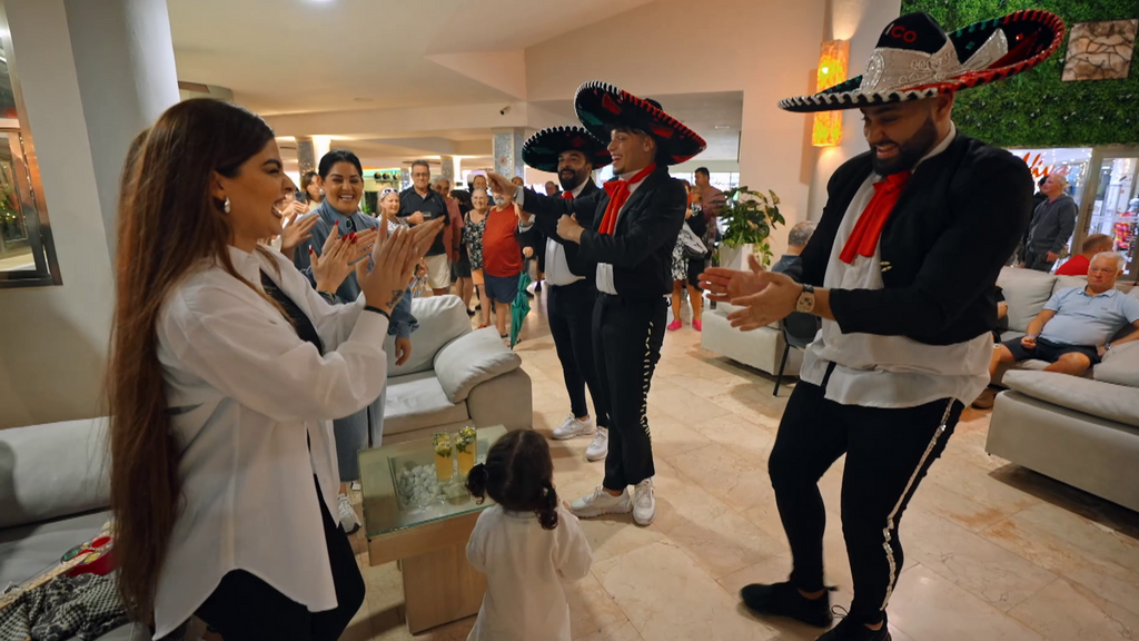 La Rebe, Susi Jiménez y Marisol, en shock al ver a sus maridos vestidos de mariachis: "Parecen de Toy Story"