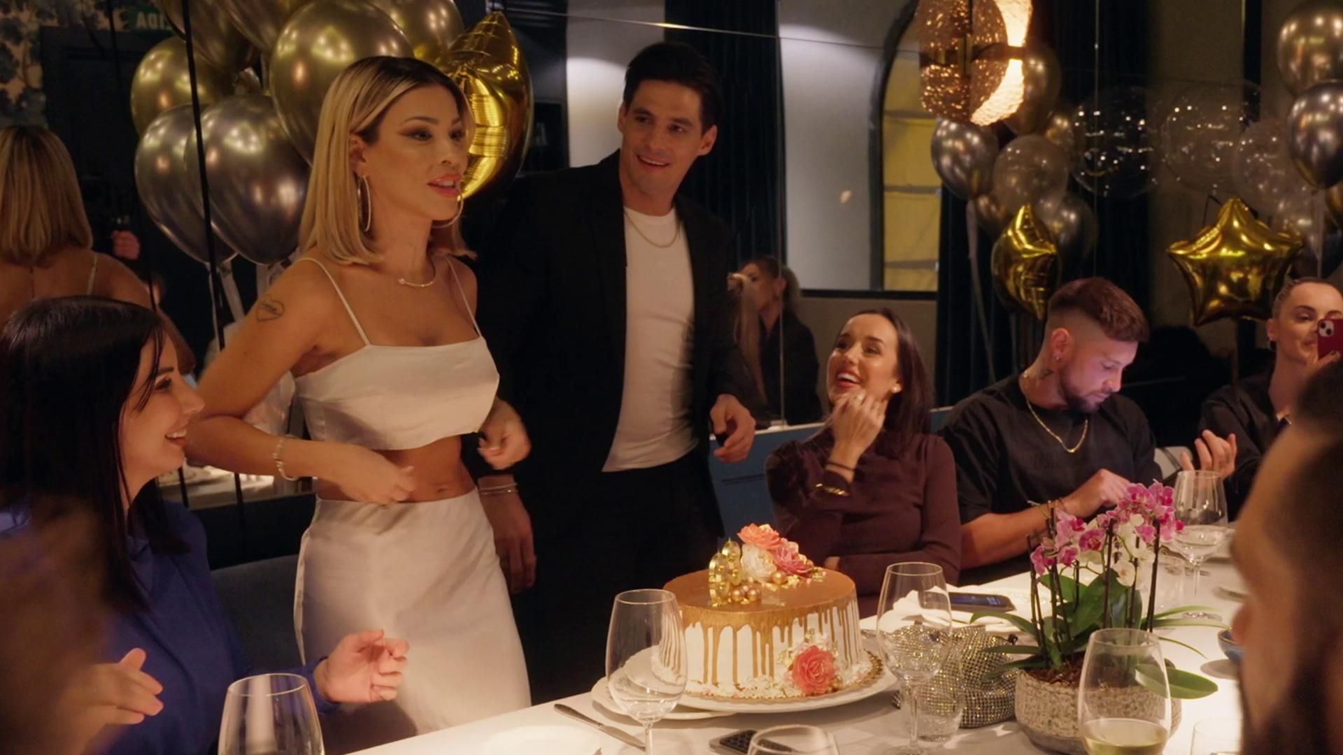 Oriana Marzoli celebra un impactante cumpleaños Inside Oriana Temporada 1 Episodio 3