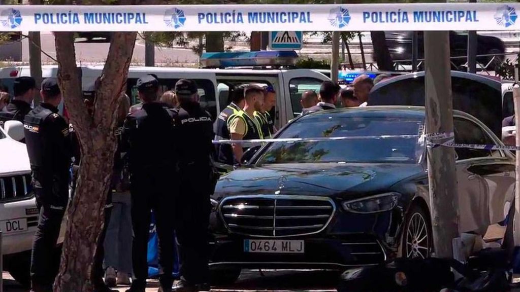 Luces apagadas y silencio: el protocolo que ha activado el colegio de Pozuelo de Alarcón ante el tiroteo