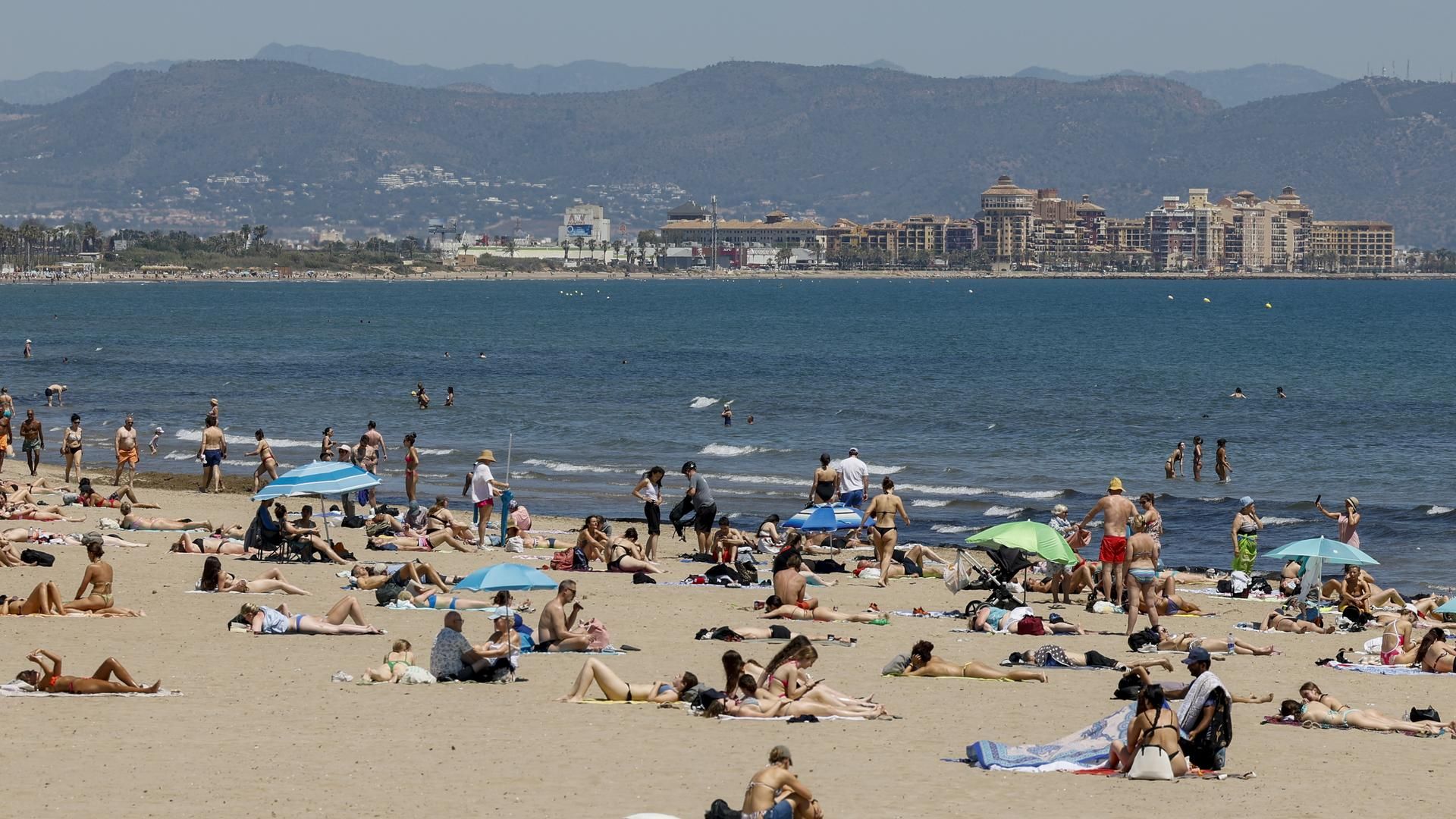Vista general de la playa de la Malvarrosa en Valencia