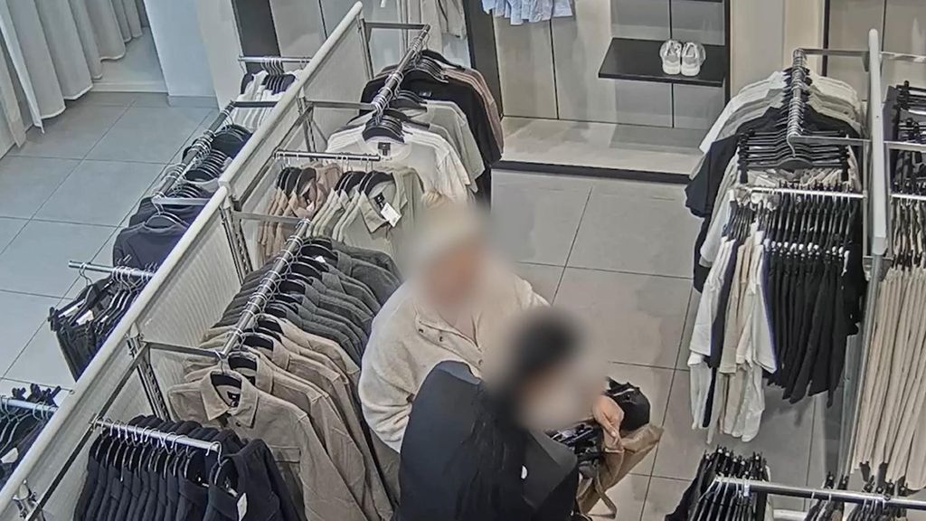 Detenidas por robar ropa en un centro comercial de Granada para venderla en mercadillos