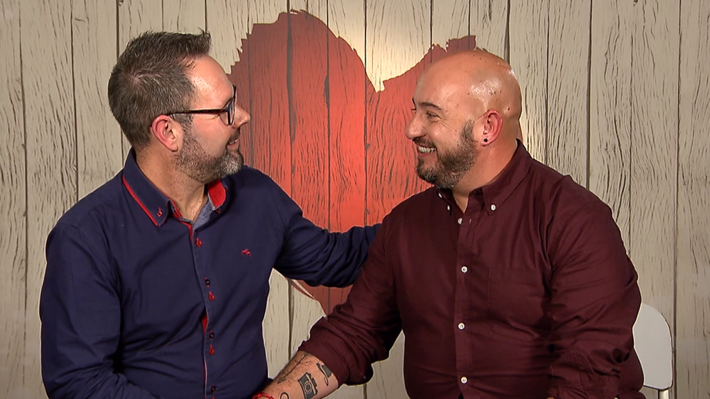 El requisito de un soltero de ‘First Dates’ para hacer match en una cita: "con o sin calcetines"