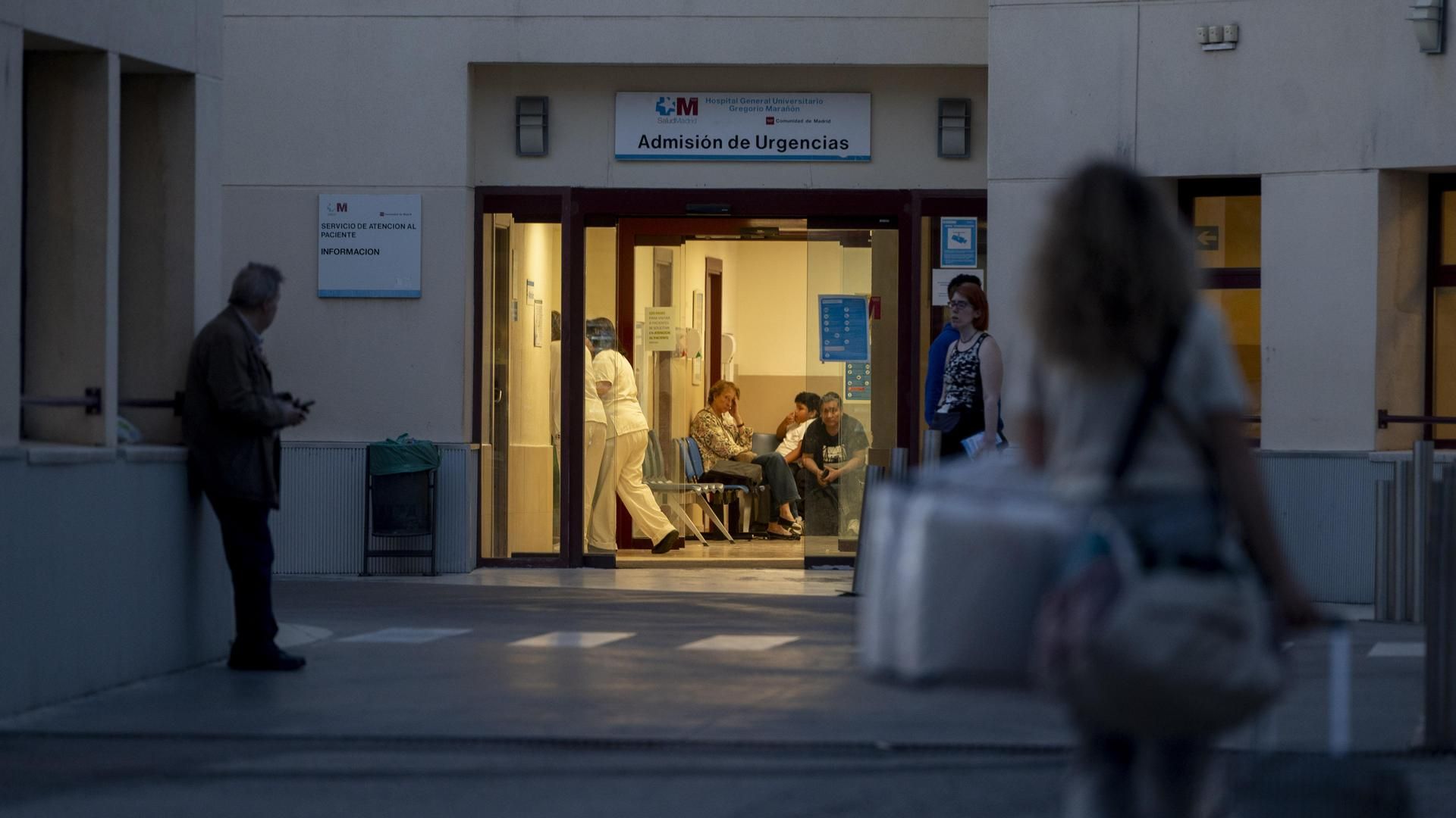EuropaPress 6683573 entrada urgencias hospital general gregorio maranon apagon electrico 28