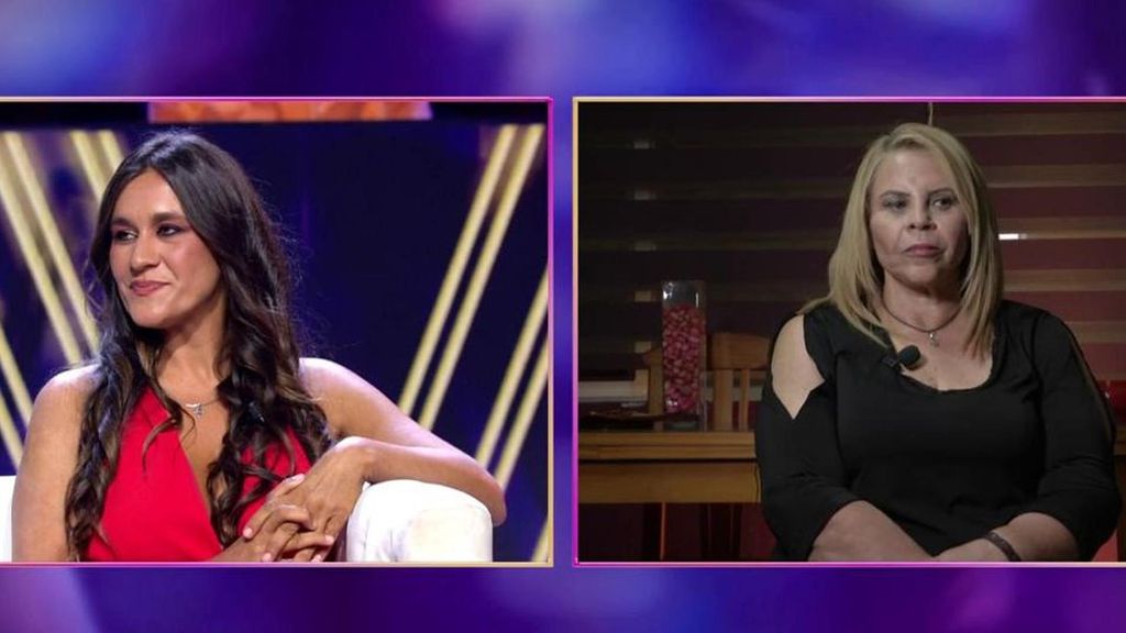 La madre Carlos Calderón planta cara a Laura Cuevas, su nuera: "Que lo deje en paz" ¡De viernes! Top Vídeos 456