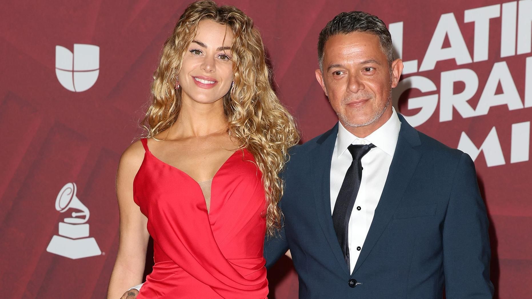Alejandro Sanz y Candela Márquez.